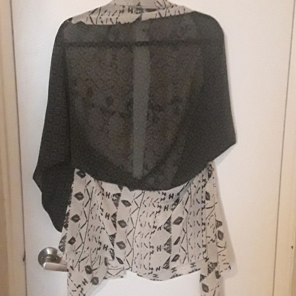 2/$40 Black/white patterned open  kimono - Picture 2 of 4